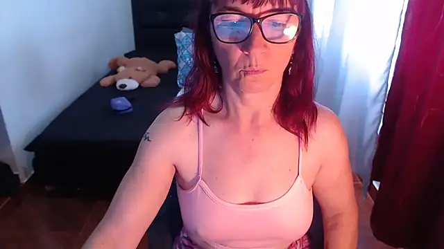 Snapshot of pamelaa_jagger chatting on 11/18/25, 02:21 pamelaa jagger online show from 11/18/25, 02:21