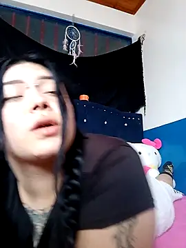 sara winehouse1 online show from 02/02/25, 04:00