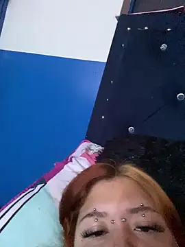 Snapshot of sara_winehouse1 chatting on 03/14/26, 01:49 sara winehouse1 online show from 03/14/26, 01:49