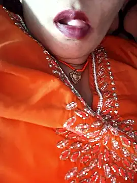 Snapshot of Ritasingh-0461 chatting on 12/23/25, 04:32 Ritasingh-0461 online show from 12/23/25, 04:32