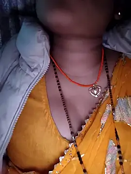 Snapshot of Ritasingh-0461 chatting on 01/15/26, 06:40 Ritasingh-0461 online show from 01/15/26, 06:40