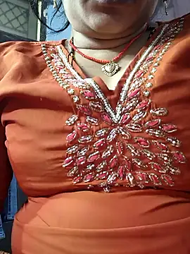 Snapshot of Ritasingh-0461 chatting on 01/17/26, 04:06 Ritasingh-0461 online show from 01/17/26, 04:06