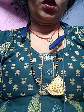 Snapshot of Ritasingh-0461 chatting on 01/18/26, 11:08 Ritasingh-0461 online show from 01/18/26, 11:08