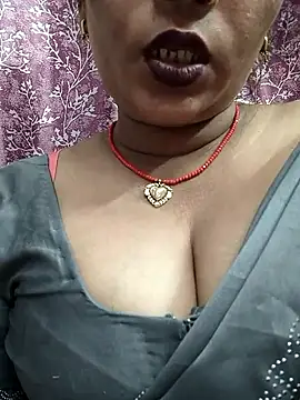 Snapshot of Ritasingh-0461 chatting on 05/08/26, 02:00 Ritasingh-0461 online show from 05/08/26, 02:00