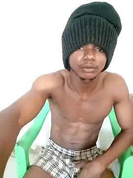 Snapshot of Samir4123 chatting on 02/05/25, 08:00 Samir4123 online show from 02/05/25, 08:00