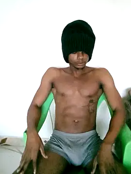 Snapshot of Samir4123 chatting on 02/16/25, 04:09 Samir4123 online show from 02/16/25, 04:09