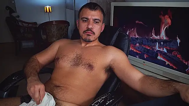 officeman7 online show from 12/20/24, 08:55