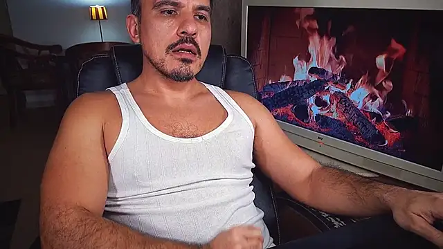 officeman7 online show from 12/25/24, 08:28