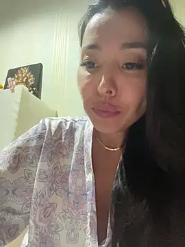 Snapshot of IzanamiTime chatting on 12/27/24, 01:07 IzanamiTime online show from 12/27/24, 01:07