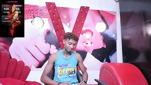 sexy blacks  online show from 01/21/25, 11:24