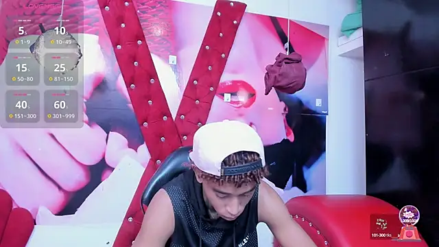 sexy blacks  online show from 02/05/25, 11:34