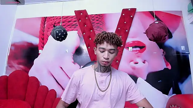 sexy blacks  online show from 03/01/25, 11:17