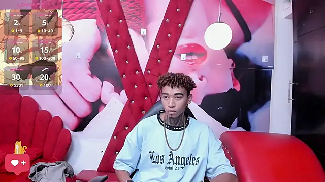 sexy blacks  online show from 03/13/25, 11:30