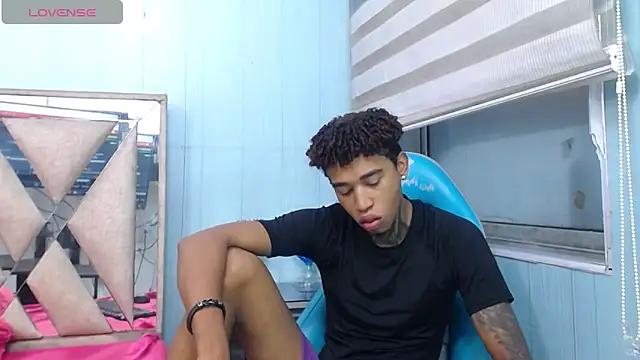 sexy blacks  online show from 09/24/25, 11:35