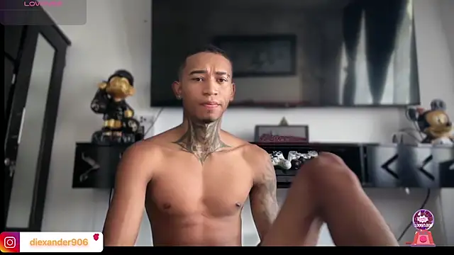 sexy blacks  online show from 02/26/26, 12:26