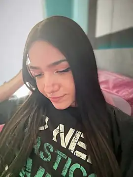 ShannonShanny online show from 03/19/25, 05:50