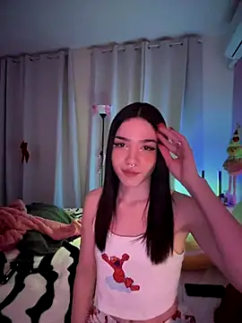 Snapshot of ShannonShanny chatting on 12/17/25, 08:15 ShannonShanny online show from 12/17/25, 08:15