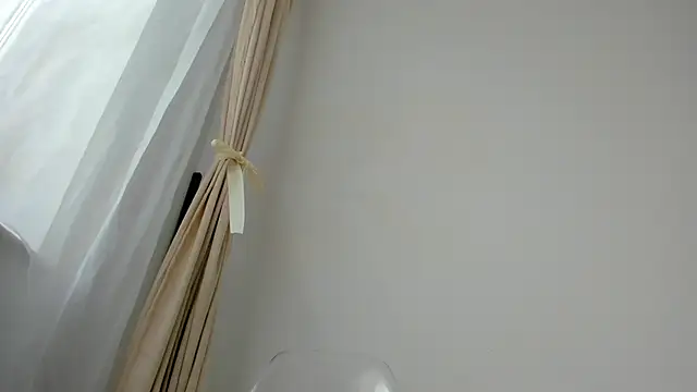 angeloflovee online show from 11/15/25, 07:16