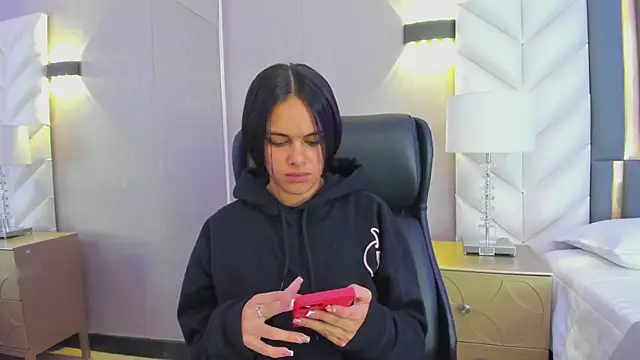 ChloeHarper  online show from 01/19/26, 11:36