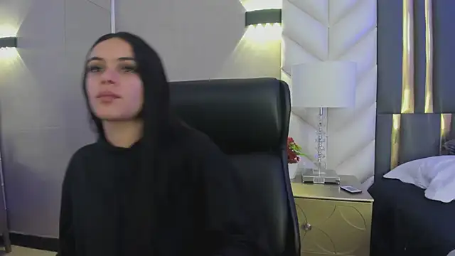 Snapshot of ChloeHarper_ chatting on 03/24/26, 02:11 ChloeHarper online show from 03/24/26, 02:11