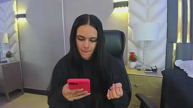 Snapshot of ChloeHarper_ chatting on 03/28/26, 11:54 ChloeHarper online show from 03/28/26, 11:54