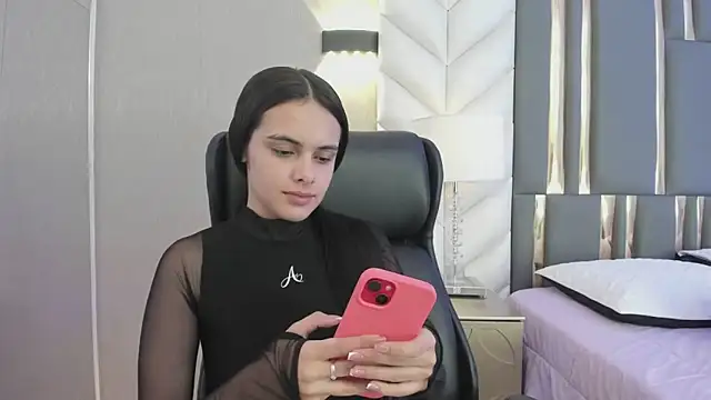 ChloeHarper  online show from 05/31/26, 12:12