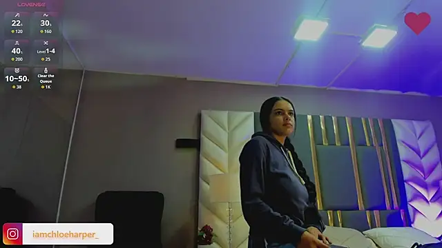 ChloeHarper  online show from 06/30/26, 11:44