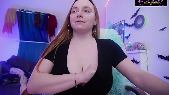 Snapshot of _Yummy_Girl_ chatting on 03/07/26, 07:11 Yummy Girl online show from 03/07/26, 07:11