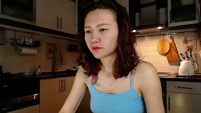 Snapshot of Kelly_Yon chatting on 12/10/24, 08:16 Kelly Yon online show from 12/10/24, 08:16