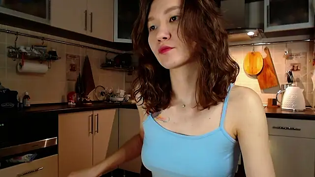 Snapshot of Kelly_Yon chatting on 01/07/25, 09:14 Kelly Yon online show from 01/07/25, 09:14