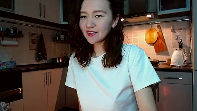 Snapshot of Kelly_Yon chatting on 03/12/25, 09:03 Kelly Yon online show from 03/12/25, 09:03