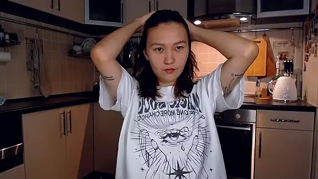 Snapshot of Kelly_Yon chatting on 09/23/25, 08:45 Kelly Yon online show from 09/23/25, 08:45