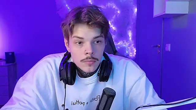 DENIS HERE online show from 01/23/25, 02:12