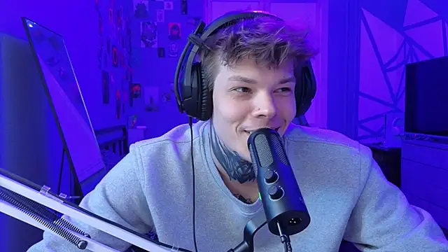 DENIS HERE online show from 03/13/25, 03:39