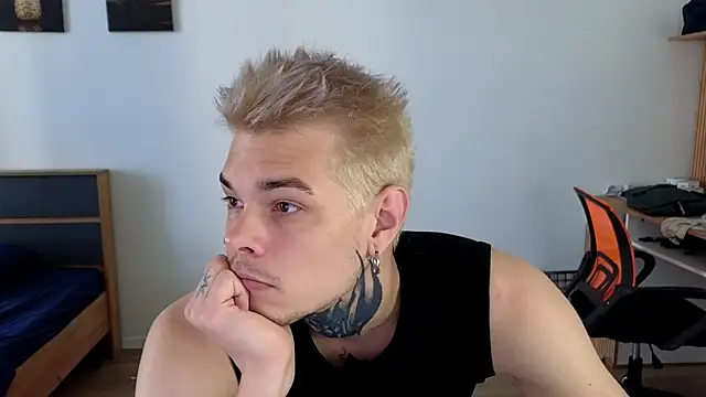 DENIS HERE online show from 09/10/25, 08:25