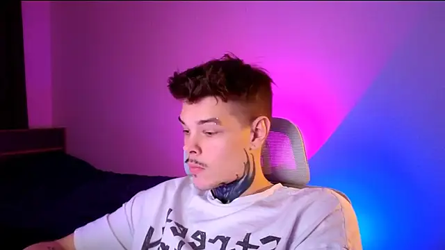 DENIS HERE online show from 02/12/26, 04:02