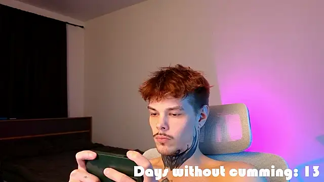 Snapshot of DENIS_HERE chatting on 03/11/26, 11:11 DENIS HERE online show from 03/11/26, 11:11