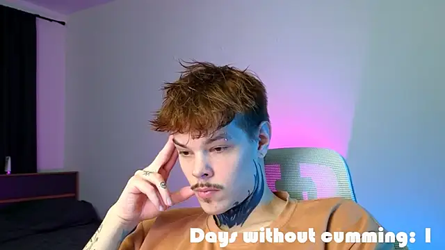 Snapshot of DENIS_HERE chatting on 03/18/26, 03:37 DENIS HERE online show from 03/18/26, 03:37