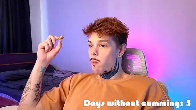 Snapshot of DENIS_HERE chatting on 03/23/26, 08:29 DENIS HERE online show from 03/23/26, 08:29