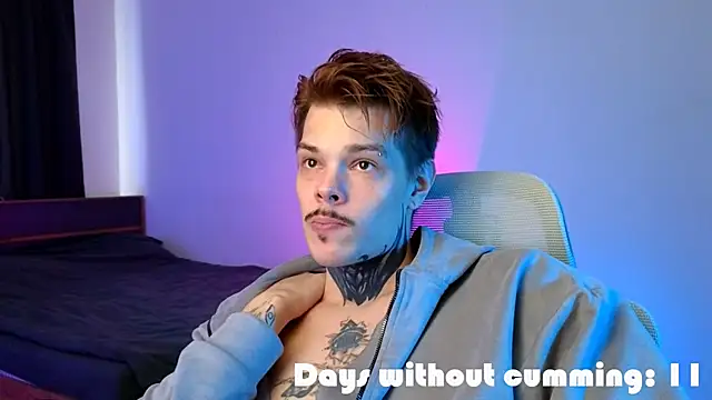 Snapshot of DENIS_HERE chatting on 03/28/26, 10:04 DENIS HERE online show from 03/28/26, 10:04