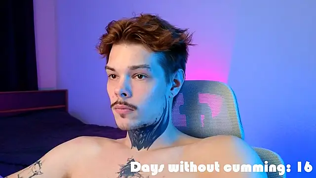 Snapshot of DENIS_HERE chatting on 04/03/26, 07:56 DENIS HERE online show from 04/03/26, 07:56