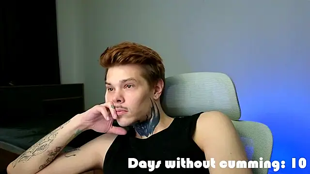 Snapshot of DENIS_HERE chatting on 04/14/26, 02:56 DENIS HERE online show from 04/14/26, 02:56