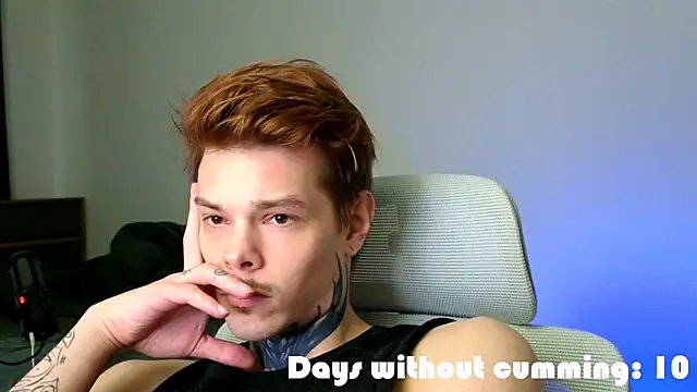 Snapshot of DENIS_HERE chatting on 04/15/26, 03:08 DENIS HERE online show from 04/15/26, 03:08