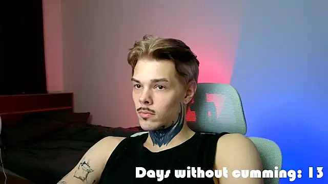 Snapshot of DENIS_HERE chatting on 04/16/26, 06:41 DENIS HERE online show from 04/16/26, 06:41