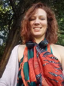 Exhibitionsplit online show from 10/01/25, 02:34