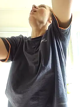 Exhibitionsplit online show from 11/16/25, 11:38