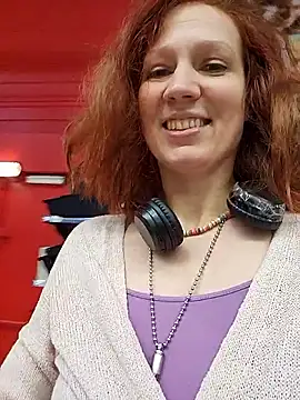 Exhibitionsplit online show from 11/20/25, 11:43