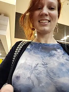 Exhibitionsplit online show from 12/04/25, 12:58