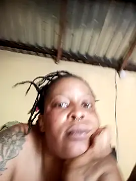 Snapshot of SA-SQUIRTER29 chatting on 01/19/25, 12:06 SA-SQUIRTER29 online show from 01/19/25, 12:06