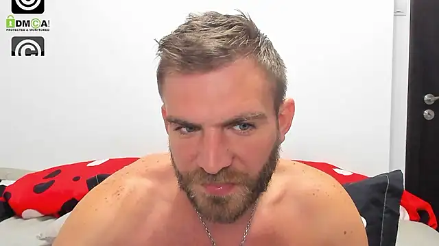 Snapshot of 10in_deluxe chatting on 12/07/24, 08:00 10in deluxe online show from 12/07/24, 08:00